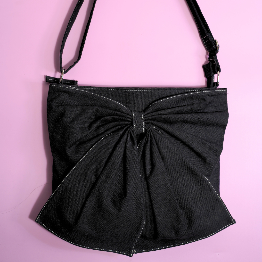 Knot it | Bow Sling Bag
