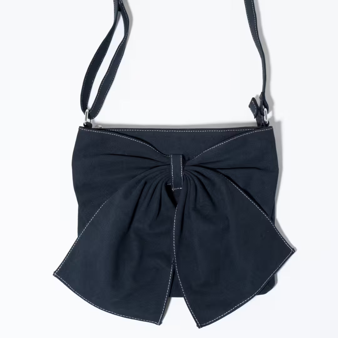 Knot it | Bow Sling Bag