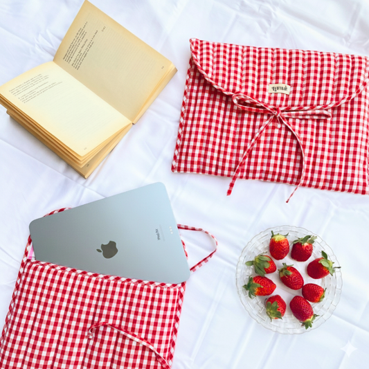 Berry Blush Laptop Sleeve