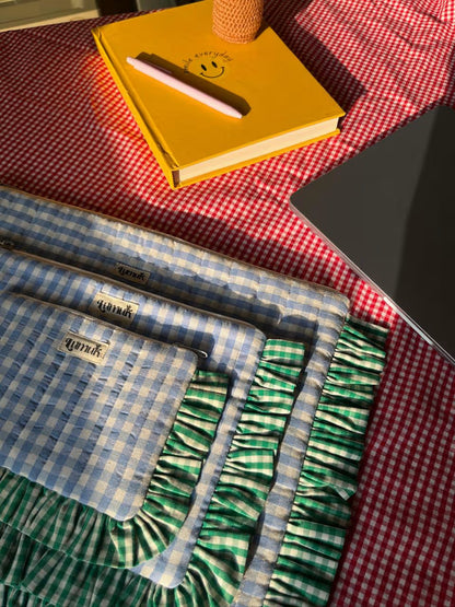 Ocean Eyes Pouches | Quilted Ruffle Pouch Set